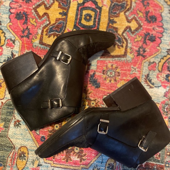 Circus by Sam Edelman black leather pony hair boots w/ buckle. Barely worn - Picture 4 of 4